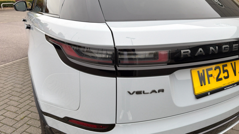 Land Rover Range Rover Velar 3.0 D300 MHEV Dynamic SE 5dr Auto Diesel Estate